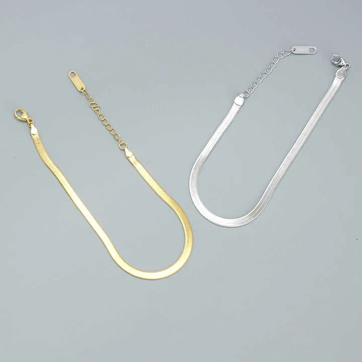 سوار فاخر مطلي بالذهب - terling Silver Plated Luxury Charm