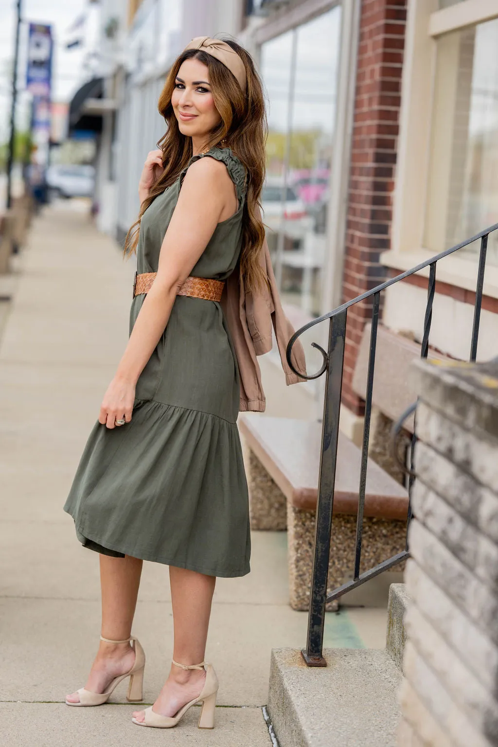 Button Accented Ruched Strap Midi Dress