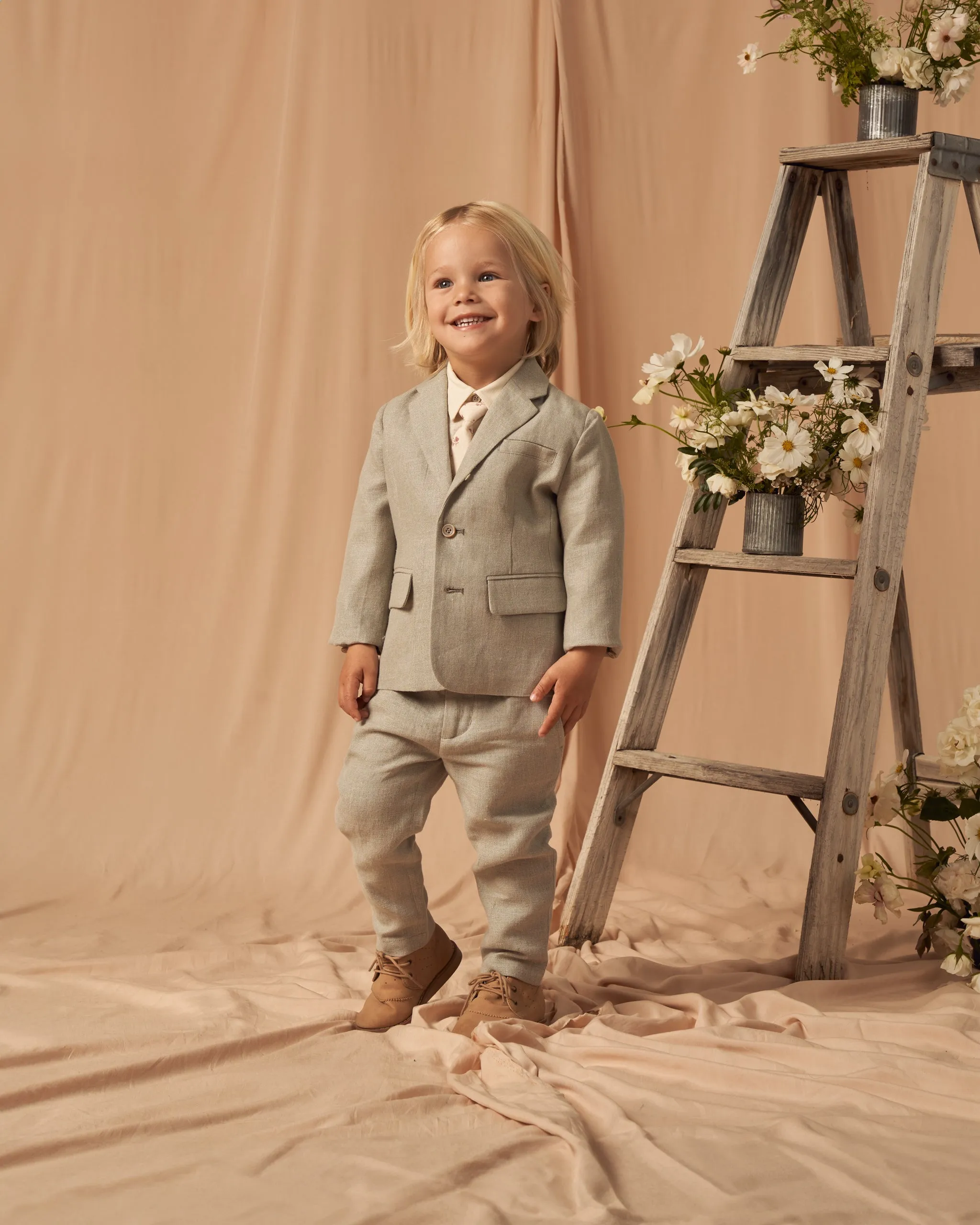 Sebastian Blazer, Sage